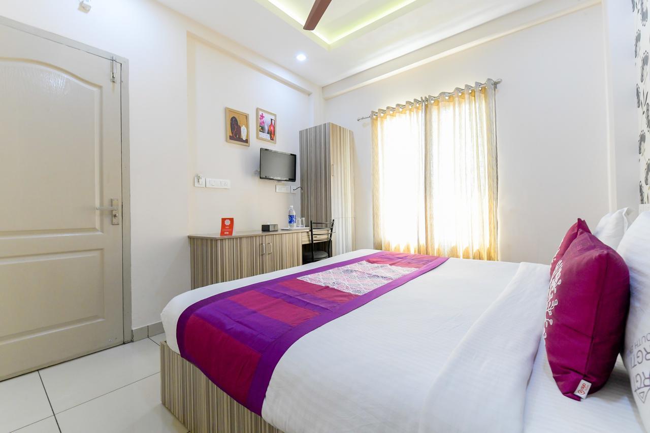 Oyo 7077 Reegate Inn Kochi Exterior photo